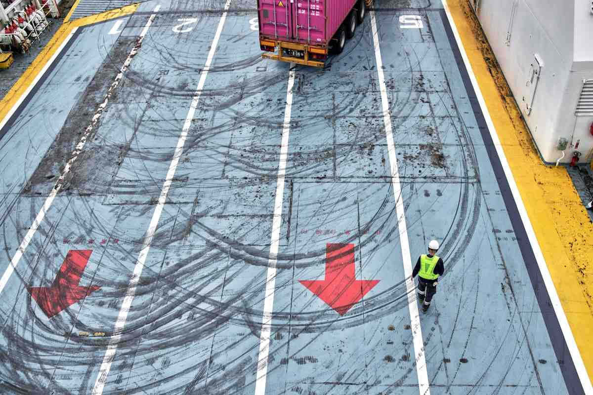 physical asset tracking software